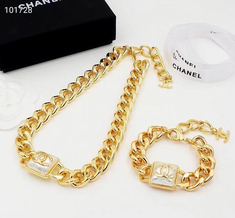 Chanel Sets 4